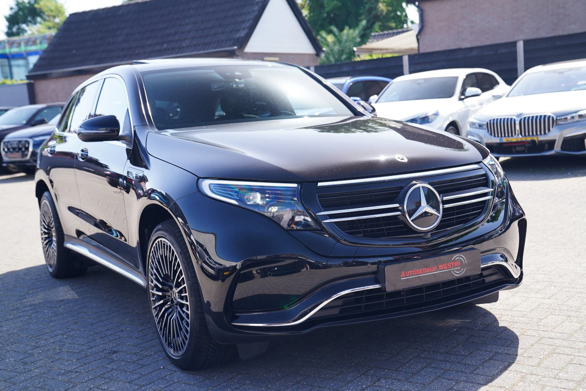 Hoofdafbeelding Mercedes-Benz EQC