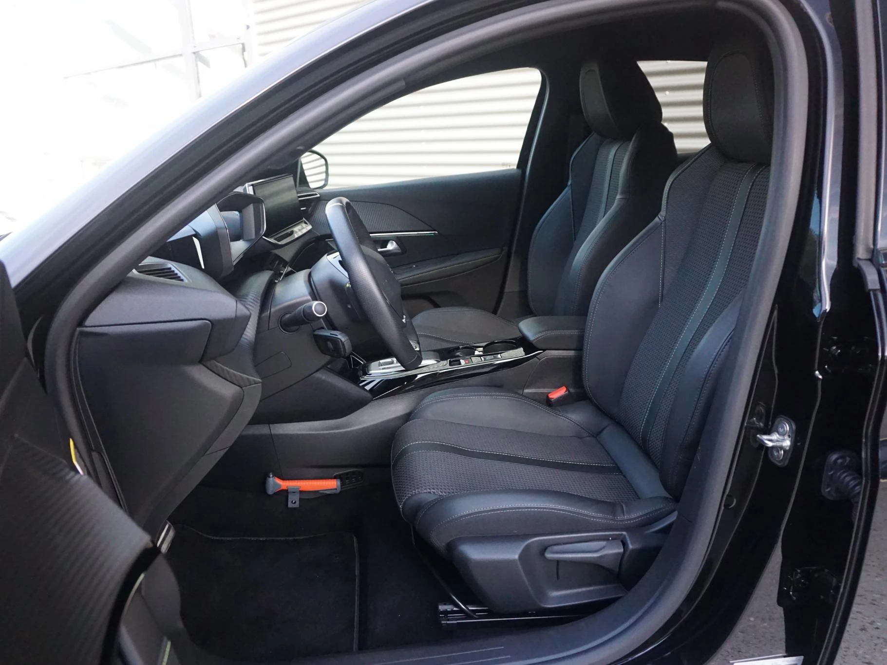 Hoofdafbeelding Peugeot e-208