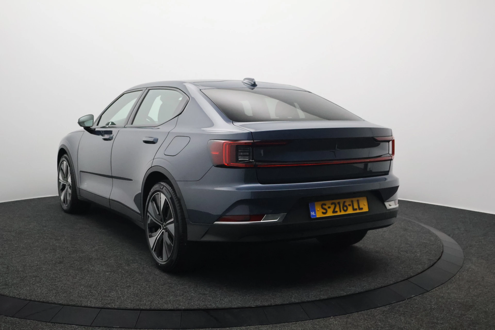 Hoofdafbeelding Polestar 2