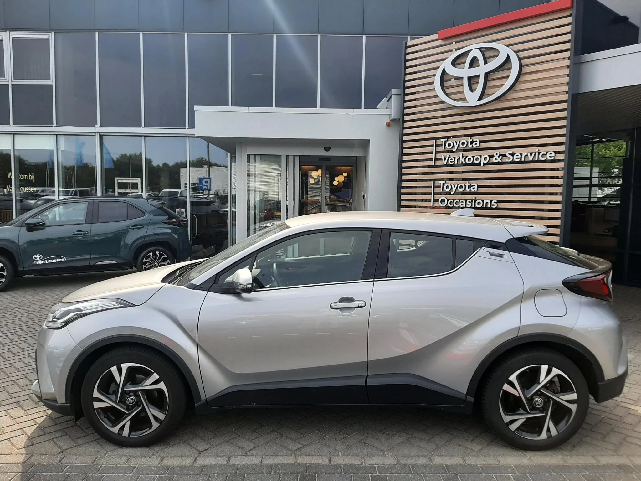 Hoofdafbeelding Toyota C-HR