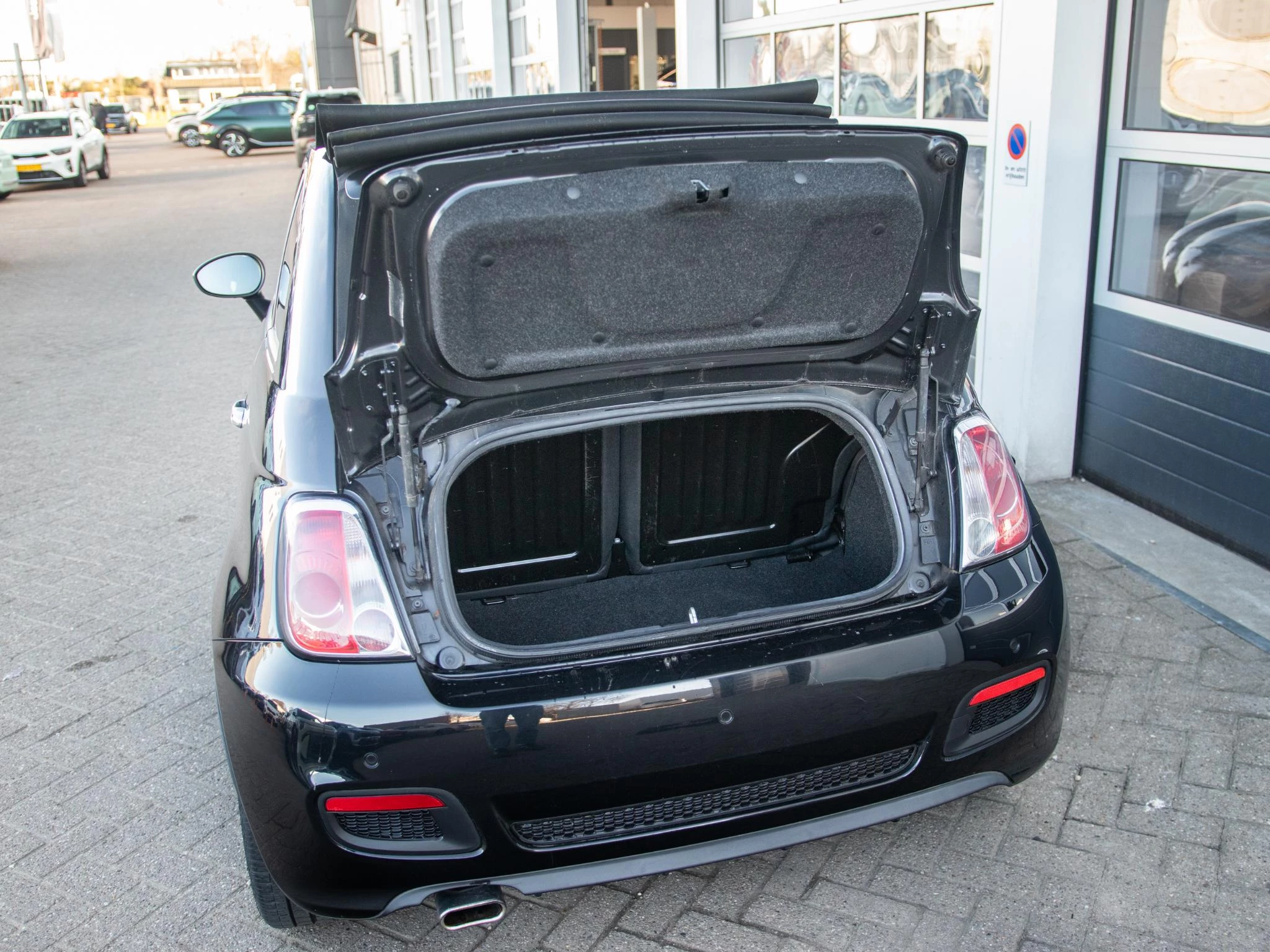 Hoofdafbeelding Fiat 500C