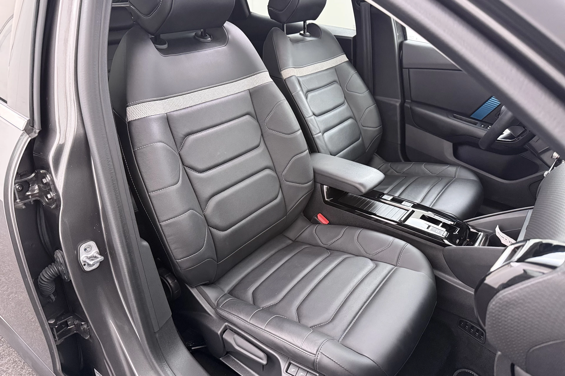 Hoofdafbeelding Citroën ë-C4