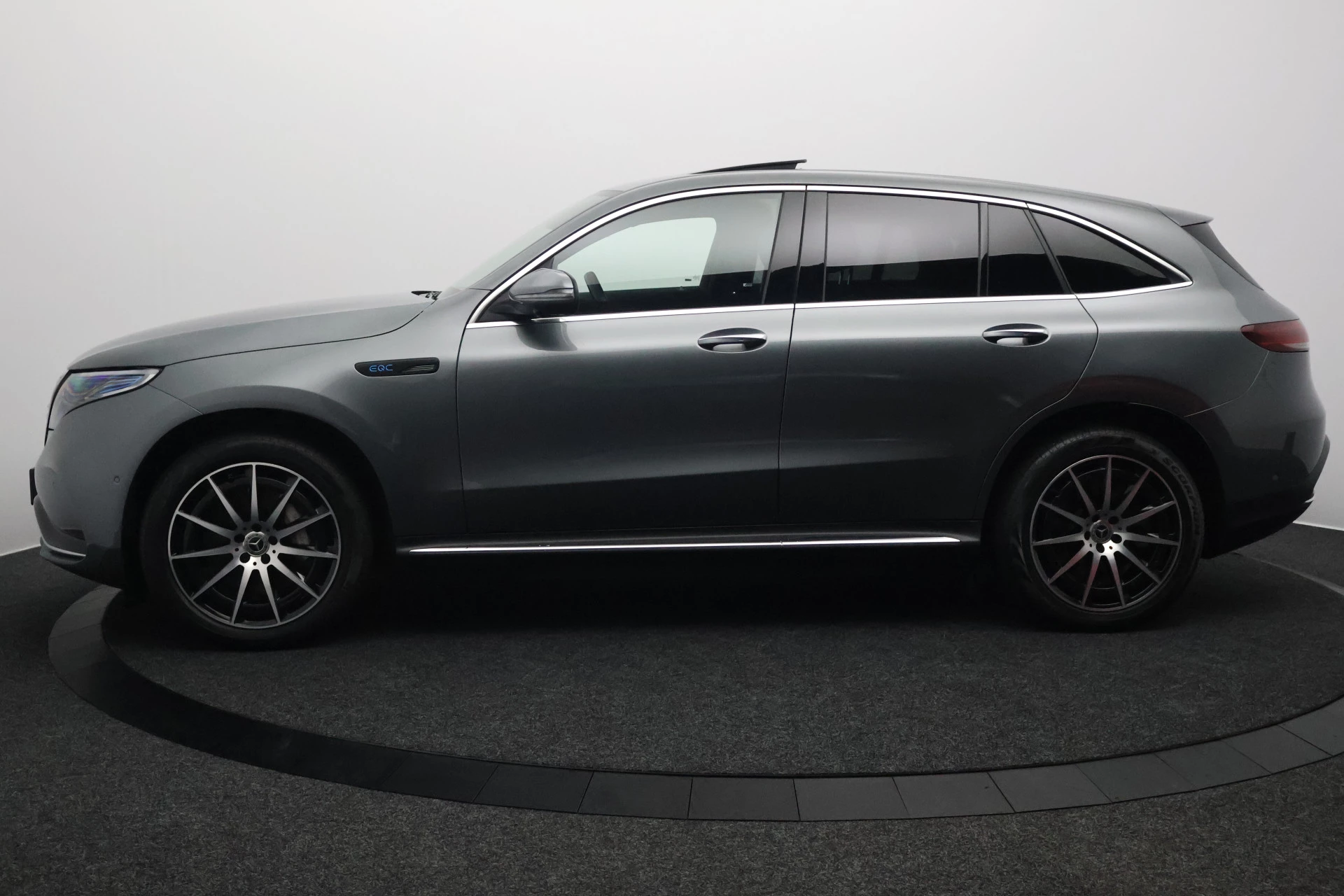 Hoofdafbeelding Mercedes-Benz EQC