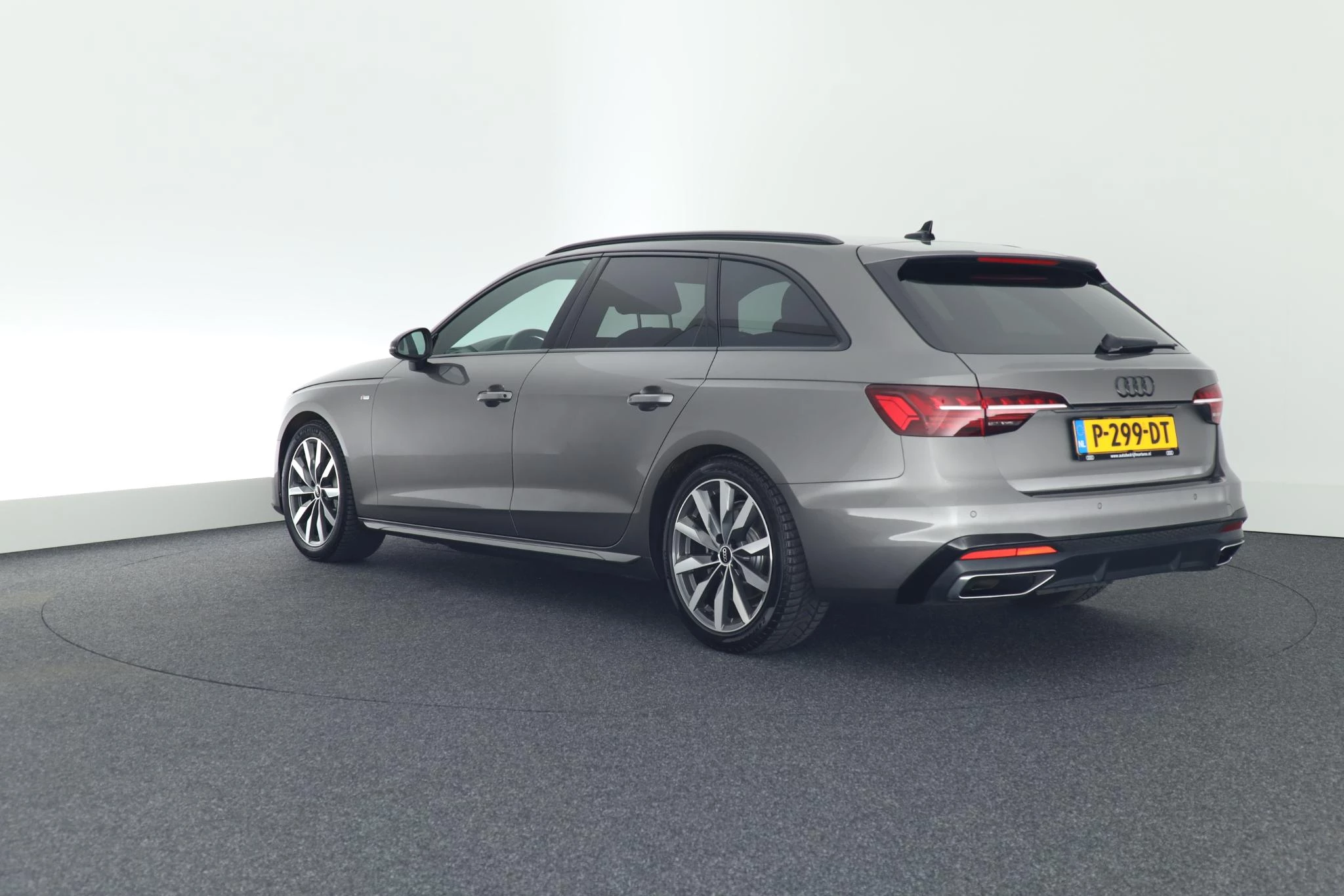 Hoofdafbeelding Audi A4