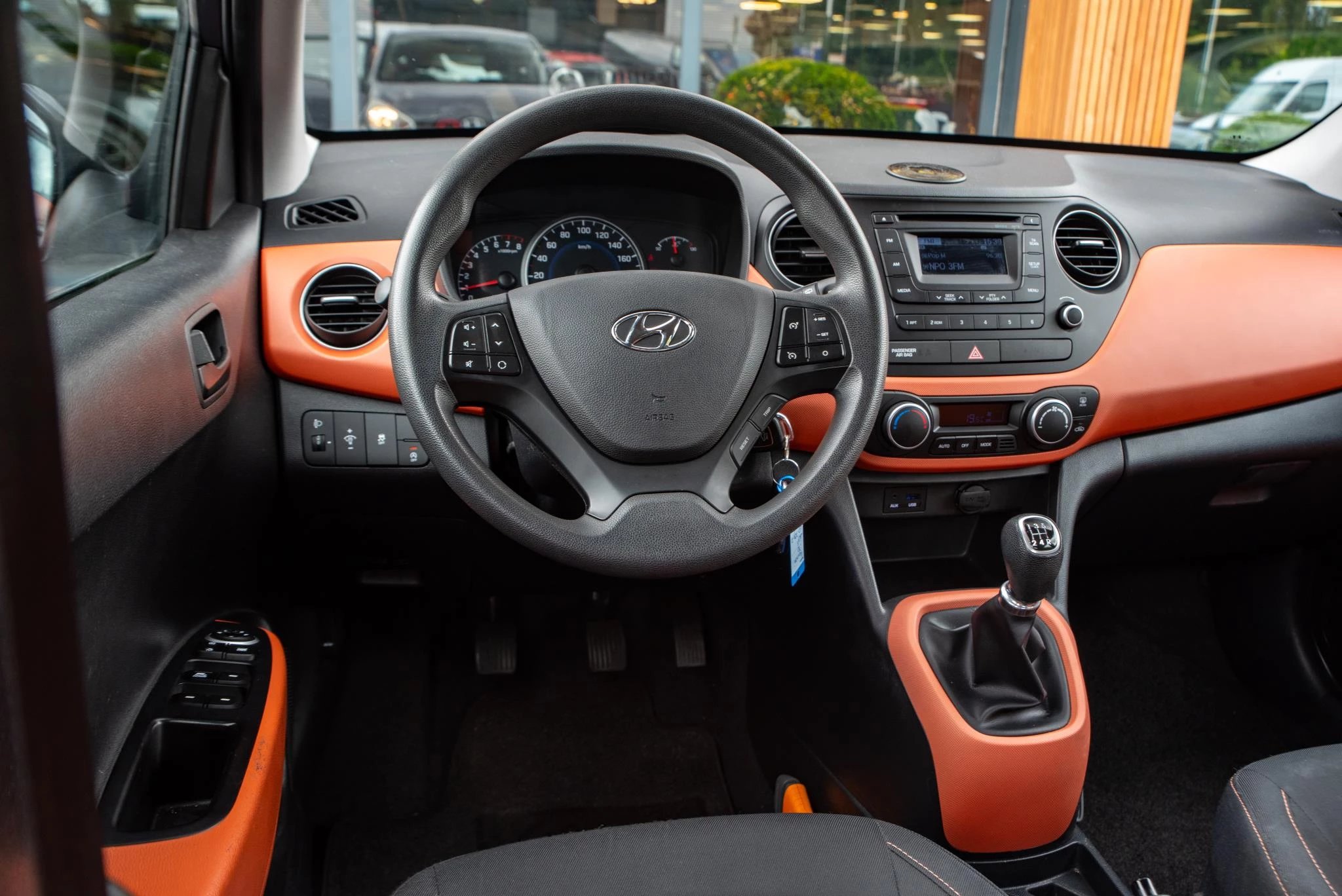 Hoofdafbeelding Hyundai i10