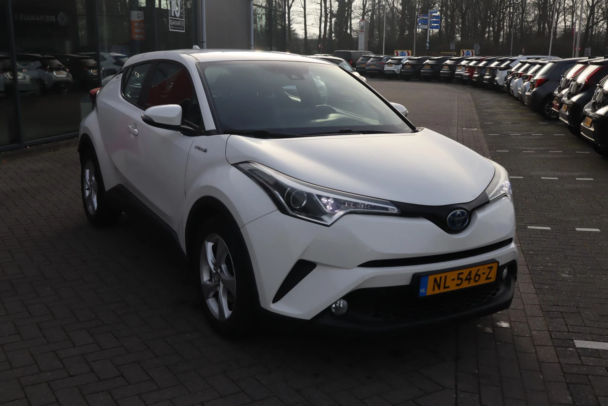 Hoofdafbeelding Toyota C-HR