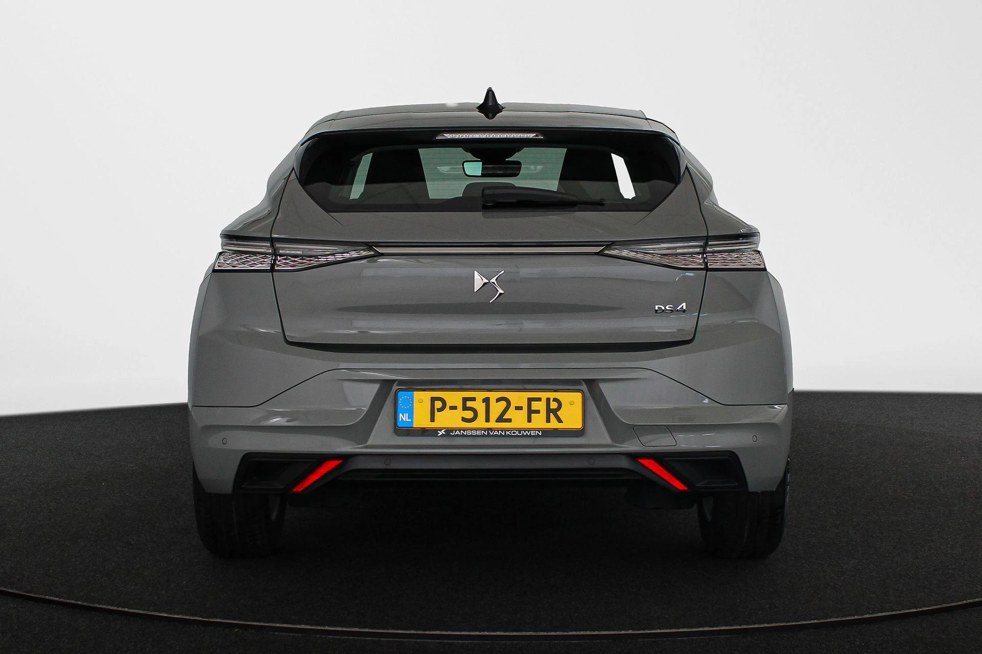 Hoofdafbeelding DS DS 4