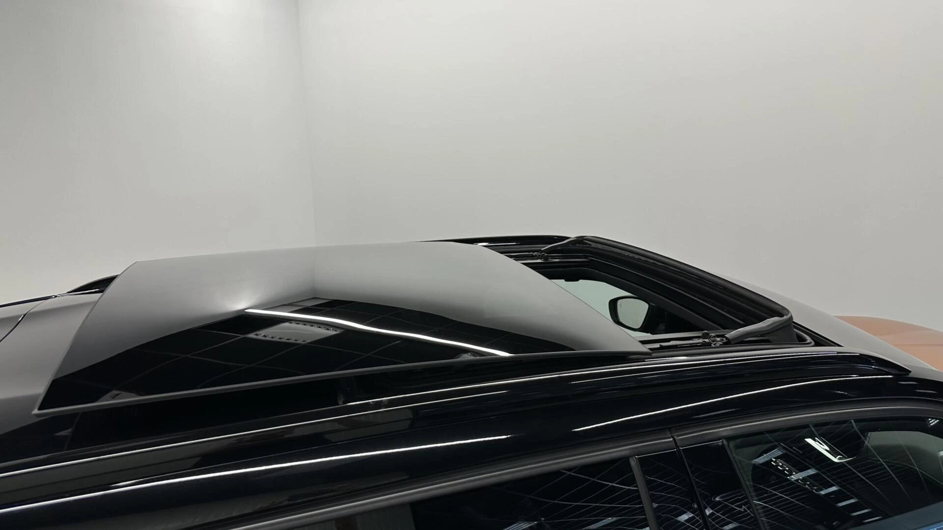 Hoofdafbeelding Peugeot e-2008