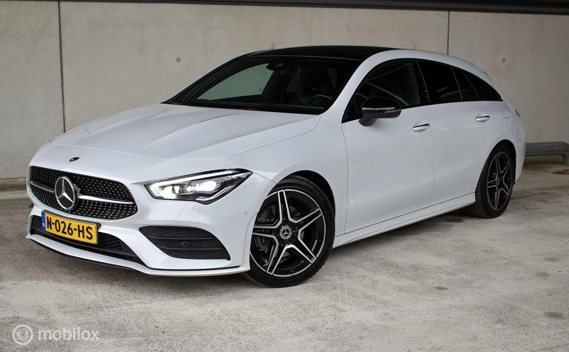 Hoofdafbeelding Mercedes-Benz CLA