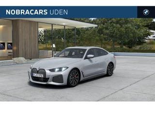 BMW i4 eDrive35 M Sport / Achteruitrijcamera / Adaptieve LED / Comfort Access / Parking Assistant / Stoelverwarming / Live Cockpit Plus