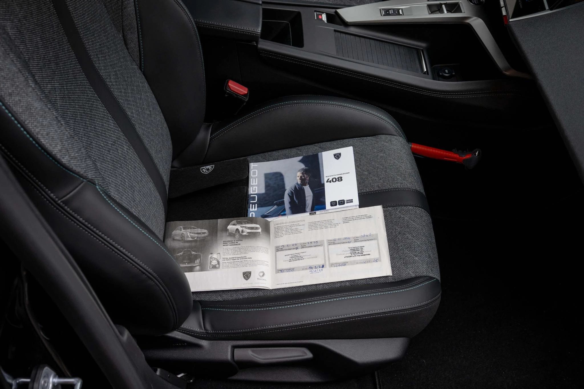 Hoofdafbeelding Peugeot 408
