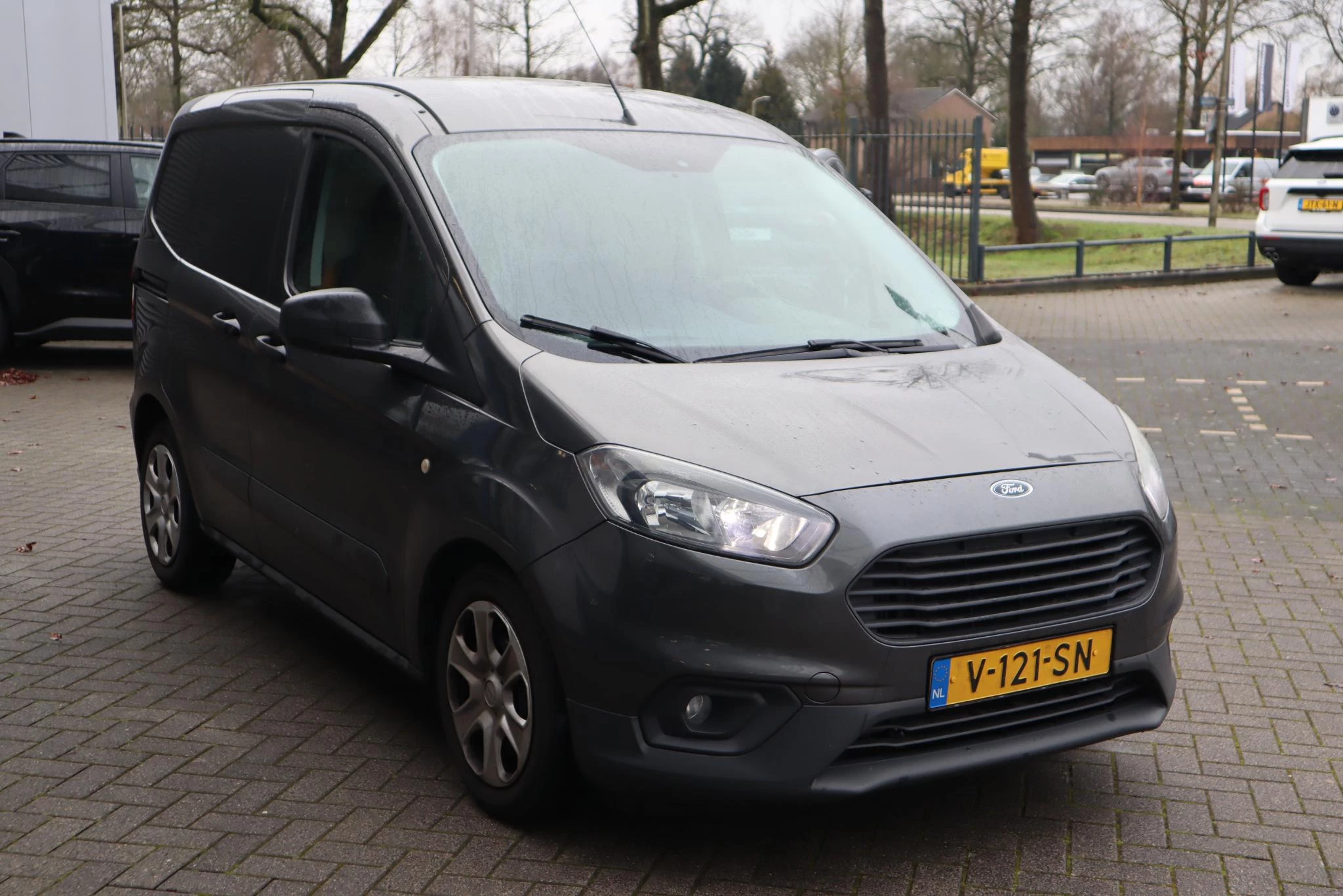 Hoofdafbeelding Ford Transit Courier