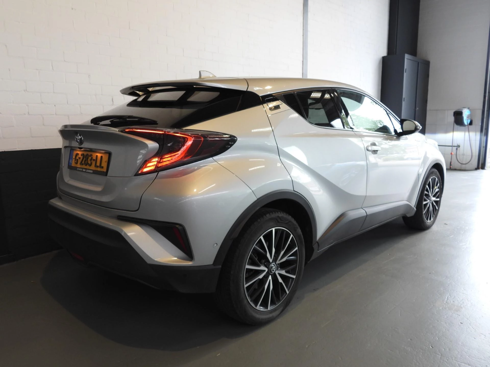 Hoofdafbeelding Toyota C-HR