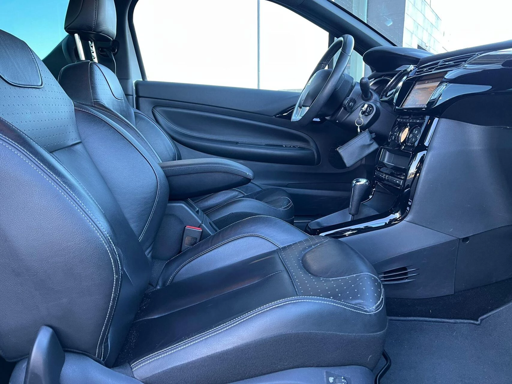 Hoofdafbeelding DS DS 3