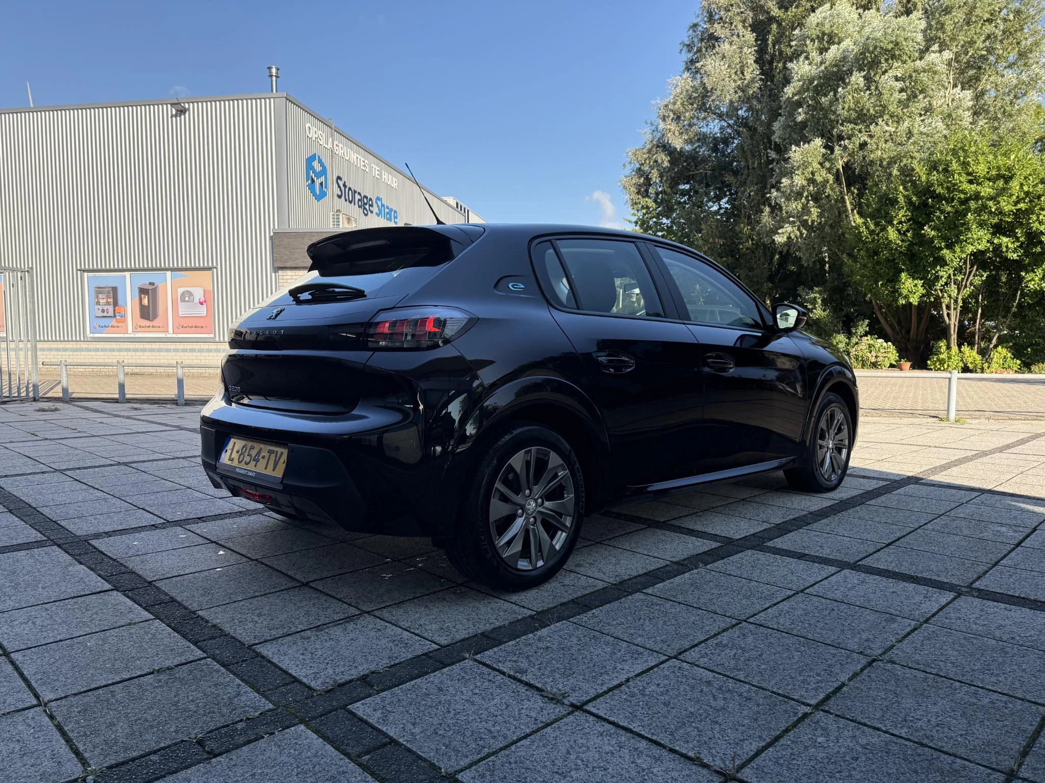 Hoofdafbeelding Peugeot e-208