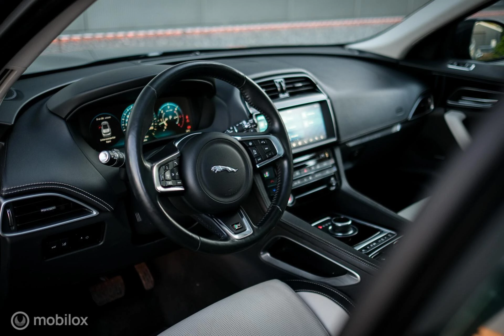 Hoofdafbeelding Jaguar F-PACE