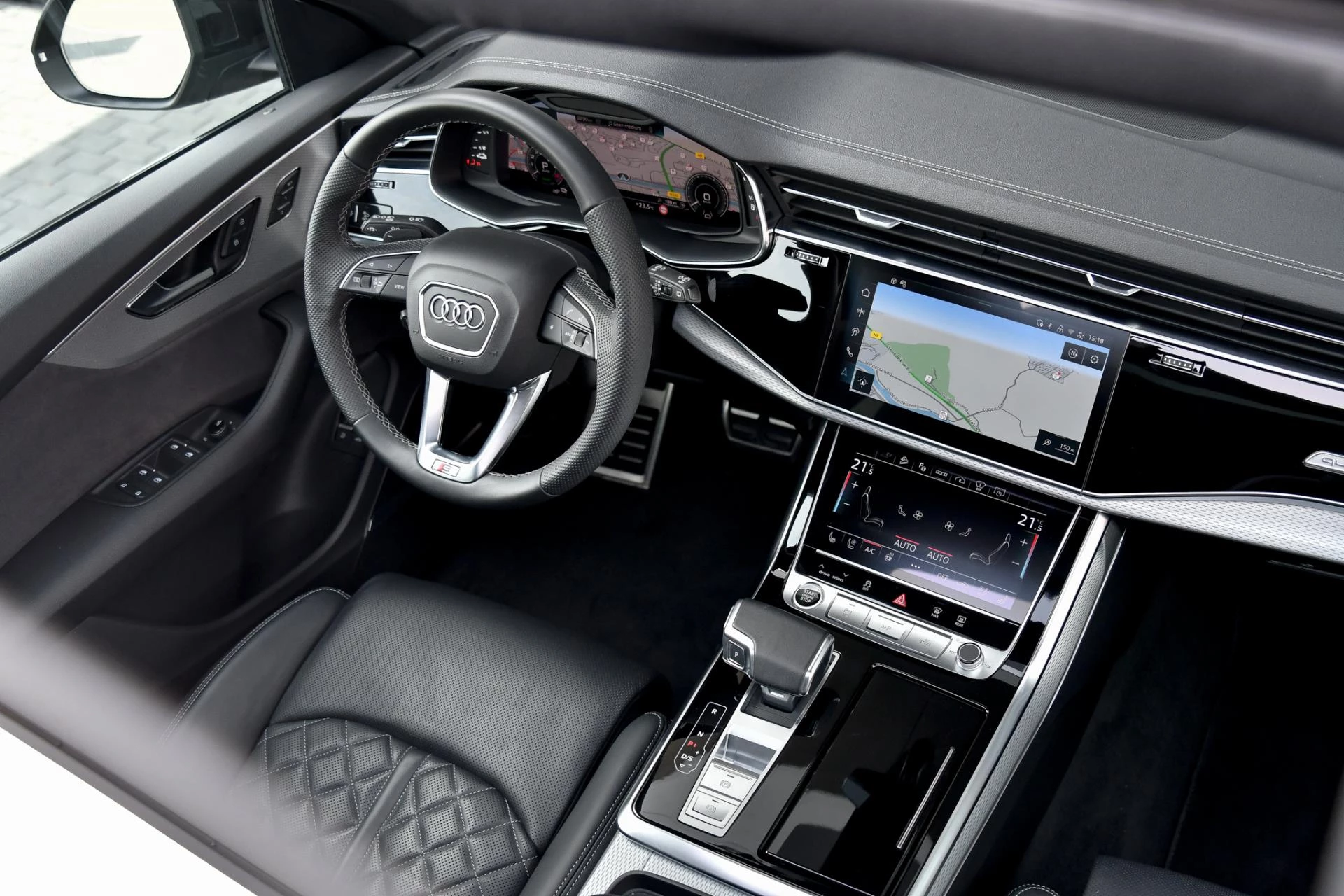 Hoofdafbeelding Audi Q8