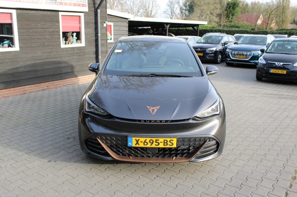 Hoofdafbeelding CUPRA Born