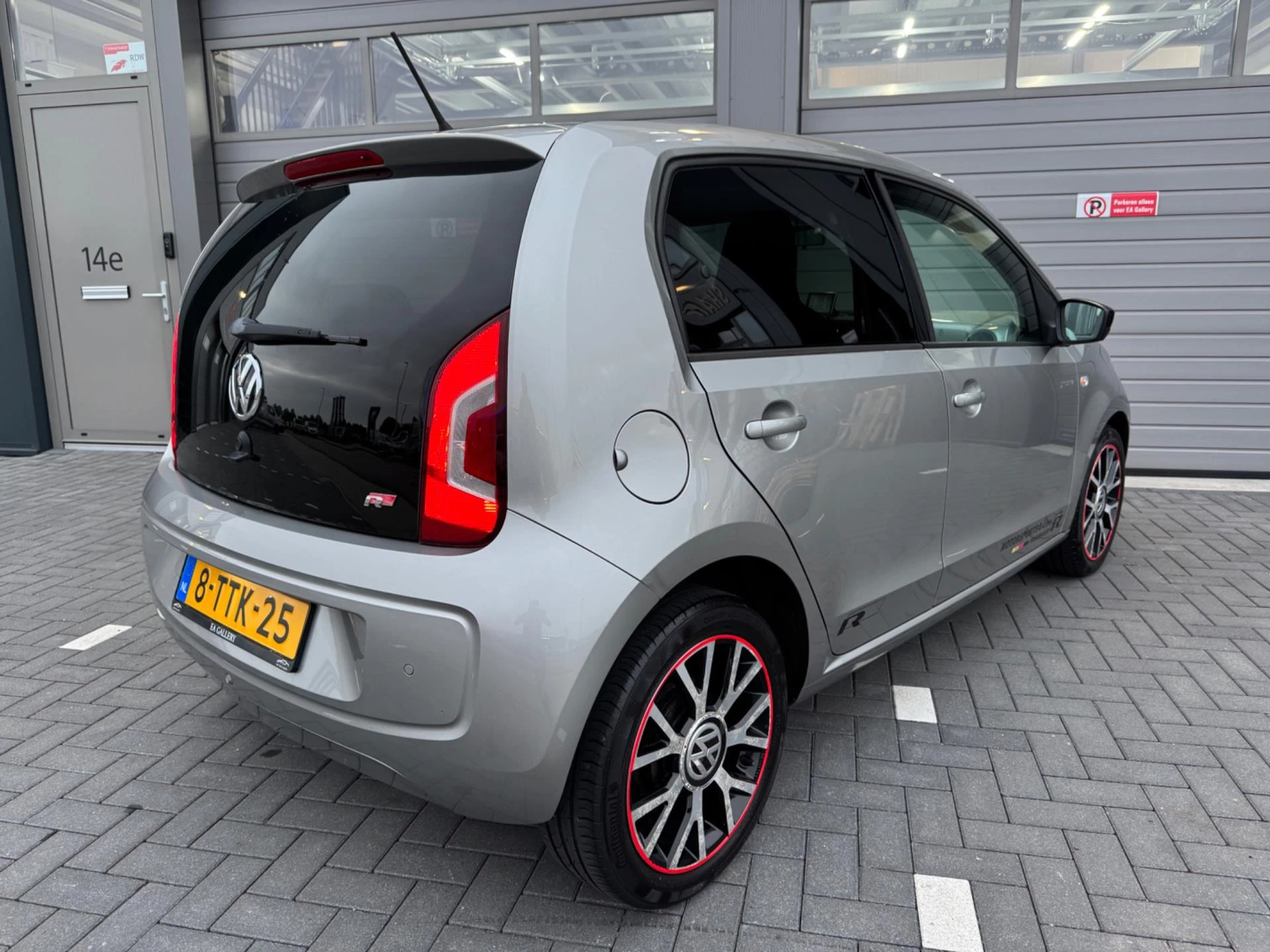 Hoofdafbeelding Volkswagen up!