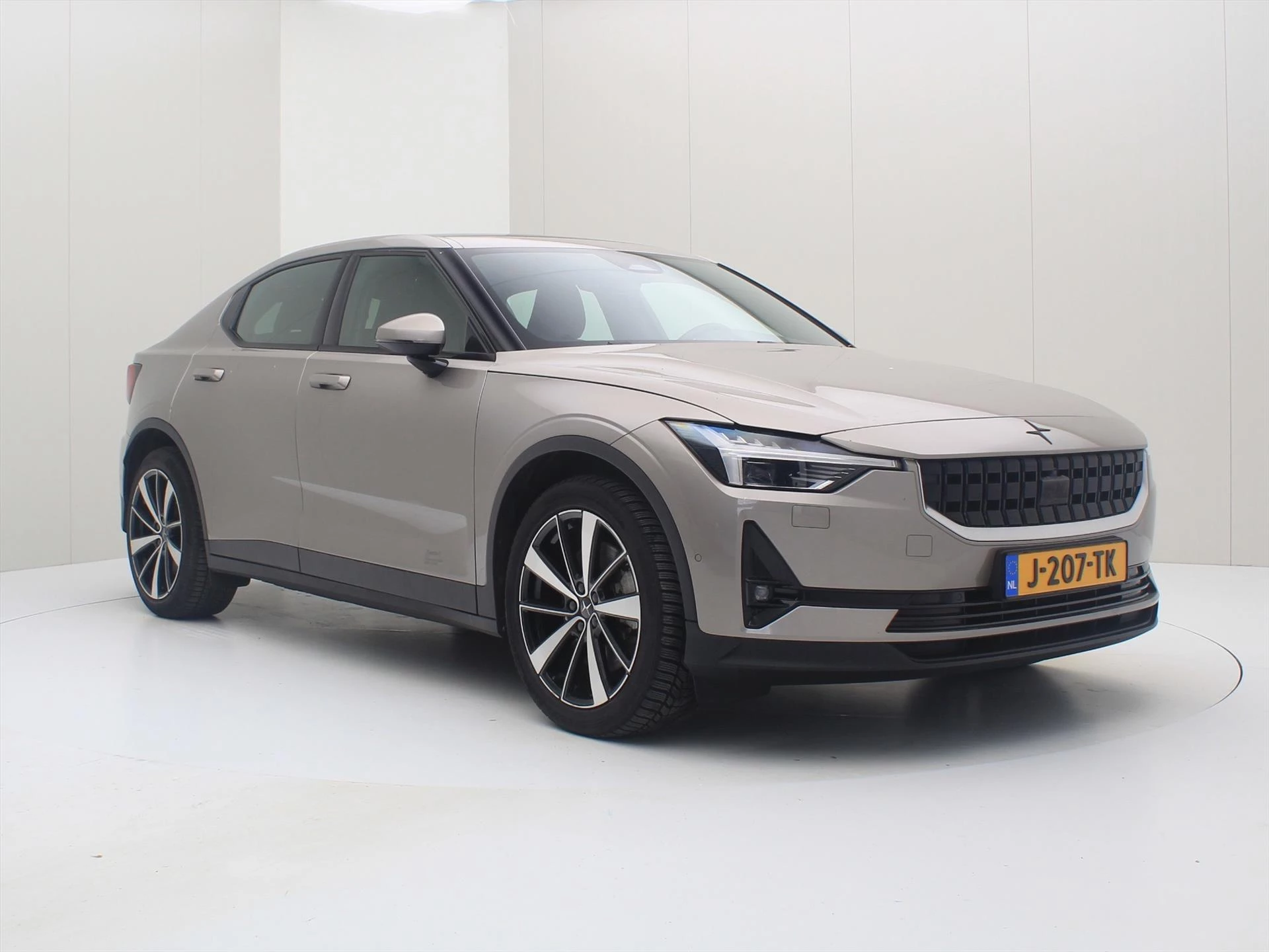 Hoofdafbeelding Polestar 2