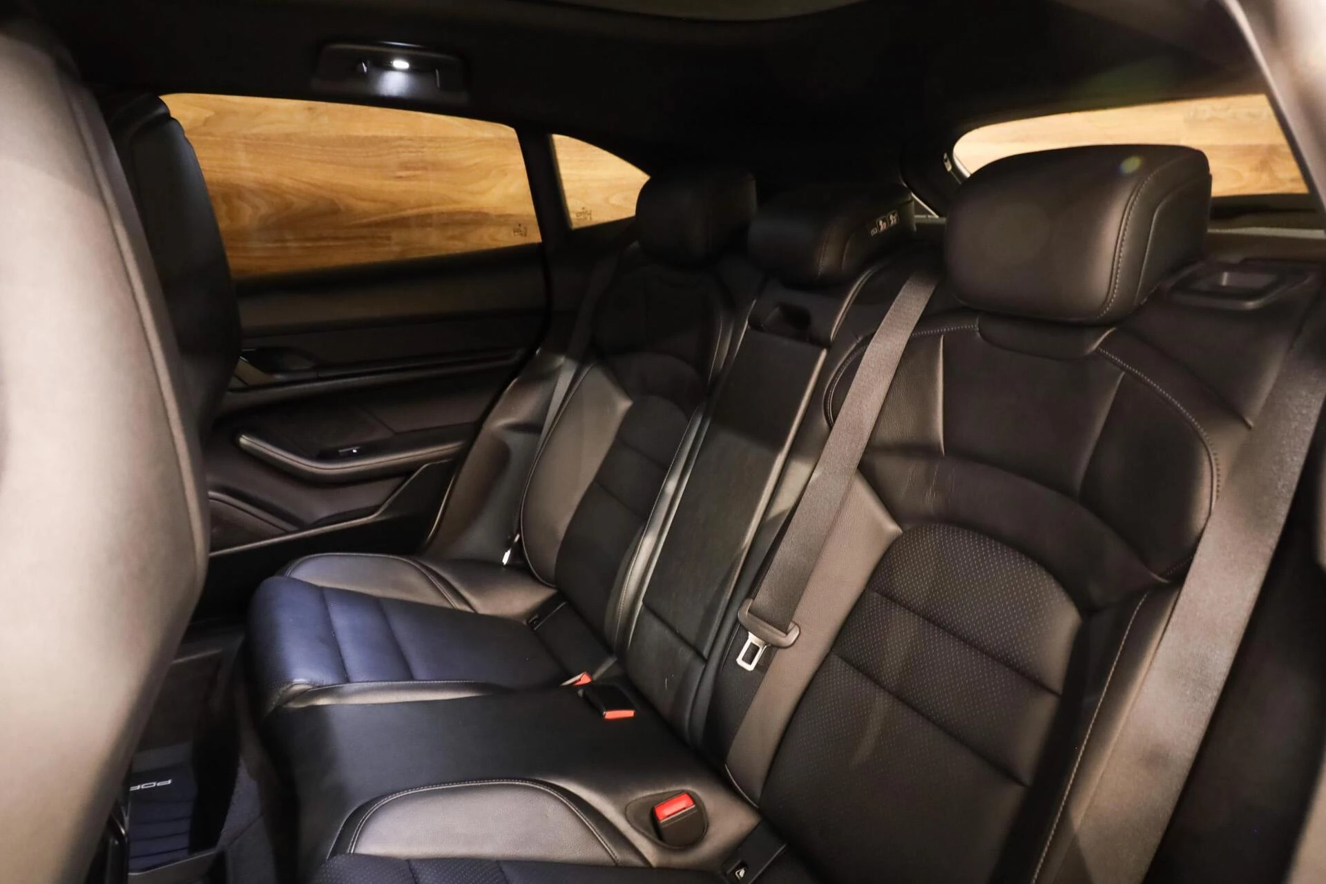 Hoofdafbeelding Porsche Taycan