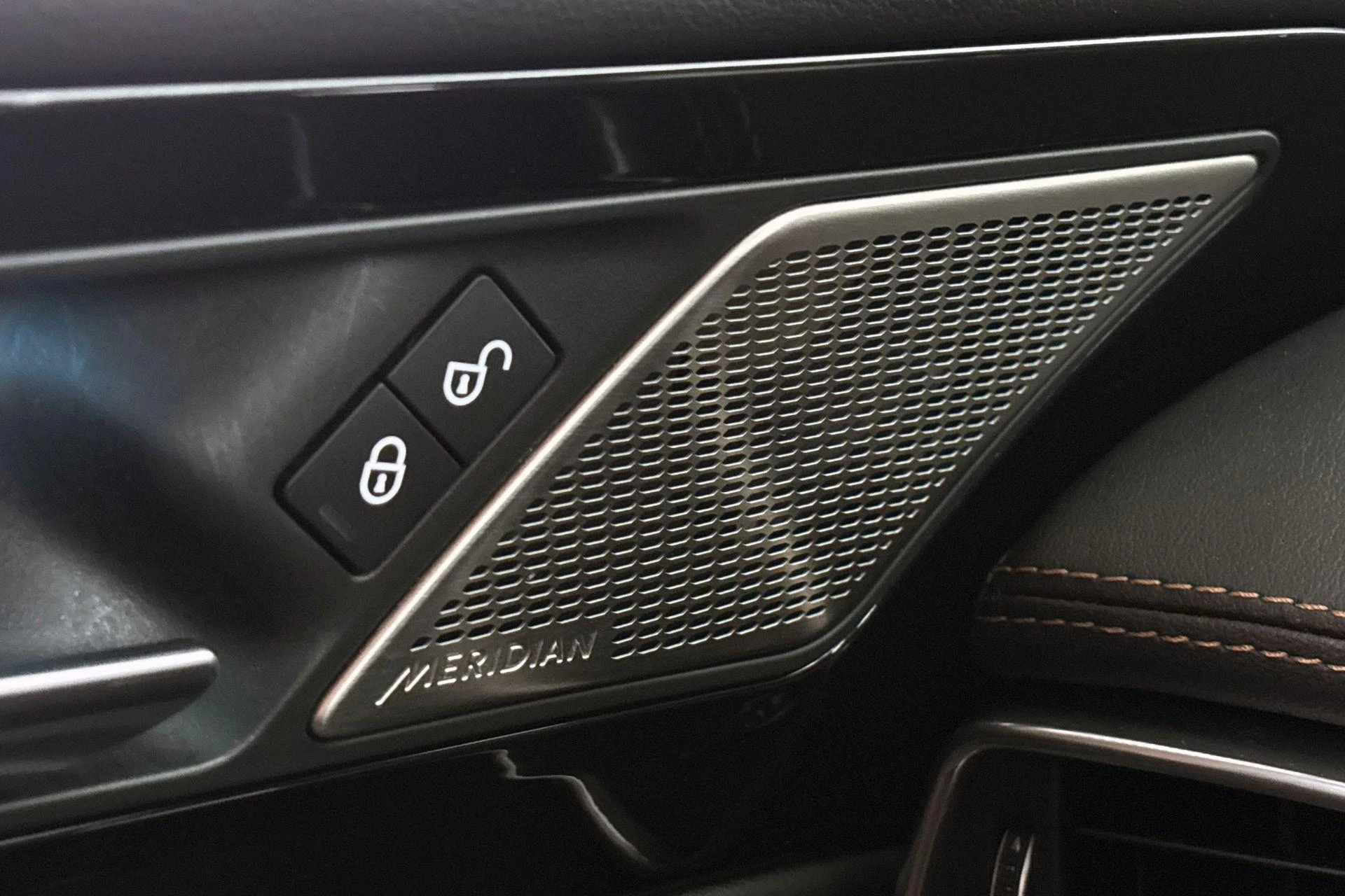 Hoofdafbeelding Jaguar XE