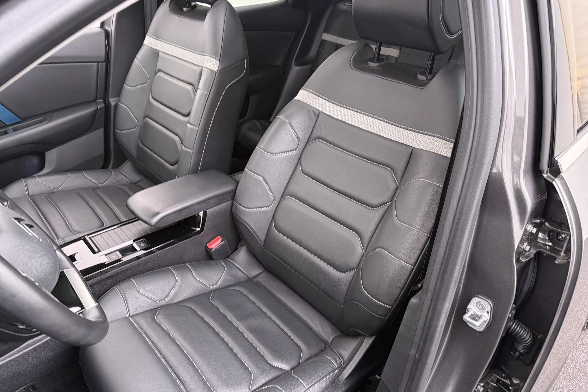 Hoofdafbeelding Citroën ë-C4