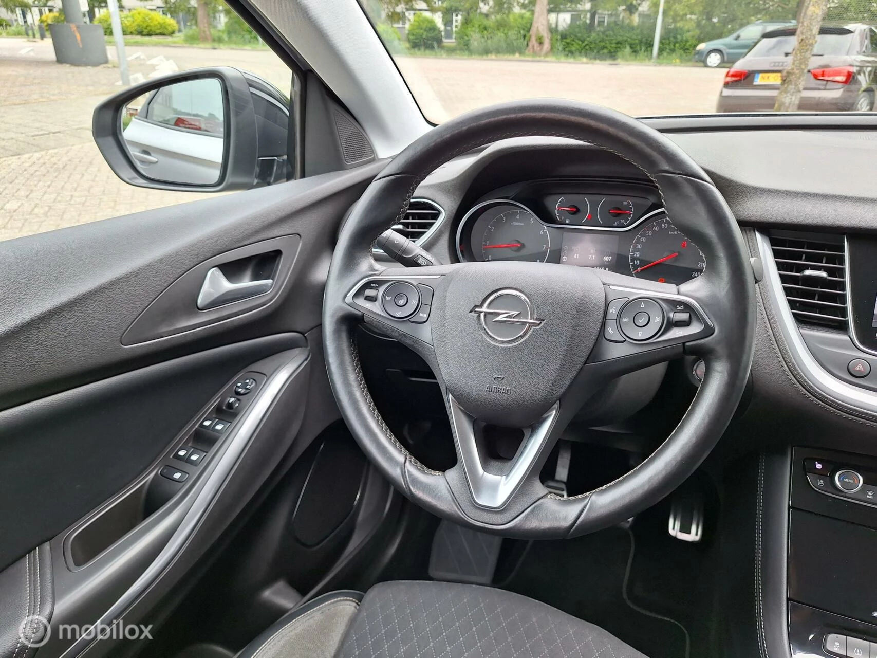 Hoofdafbeelding Opel Grandland X