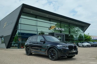 BMW X3 xDrive30e 292pk M-sport High Exe. Panoramadak Laser lampen 360 camera Black edition Sportstoelen leder