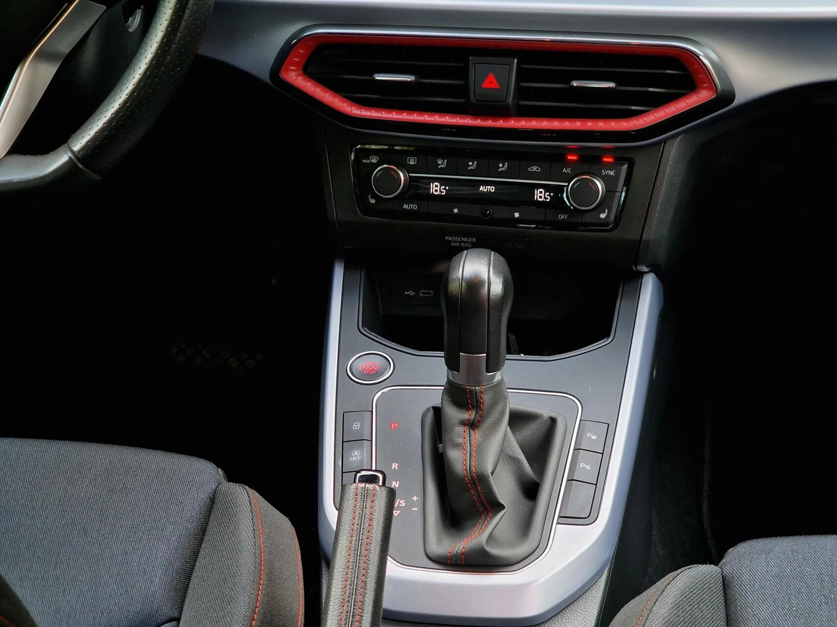 Hoofdafbeelding SEAT Arona