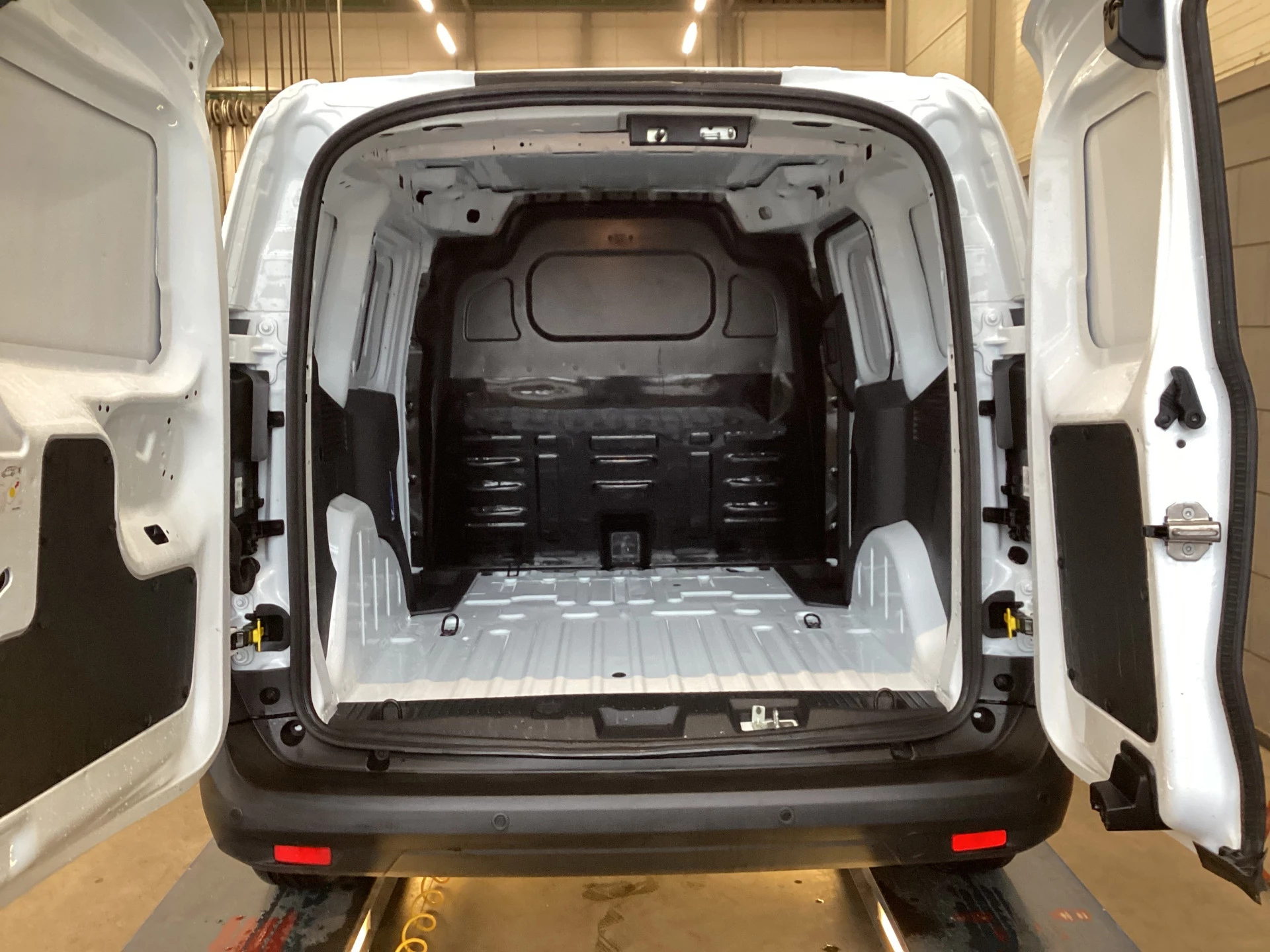 Hoofdafbeelding Ford Transit Courier