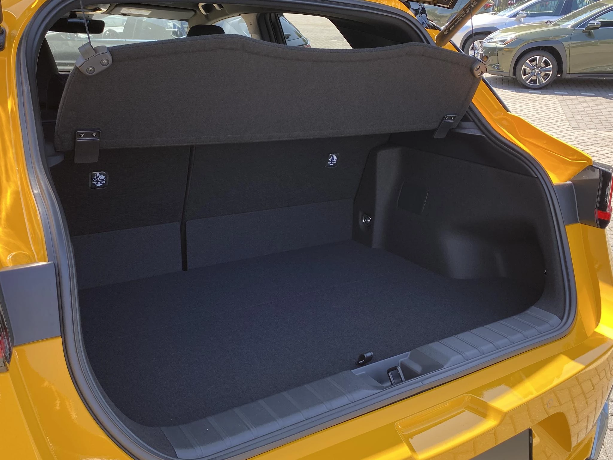 Hoofdafbeelding Lexus LBX