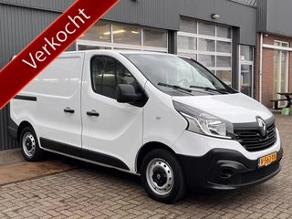Renault Trafic 1.6 dCi T29 L1H1 Airco Cruise control Ladekasten Kastinrichting Trekhaak 2000kg trekgewicht Bluetooth telefoon voorbereiding Navigatiesysteem Schuifdeur 2-Persoons 1e eigenaar Euro 6