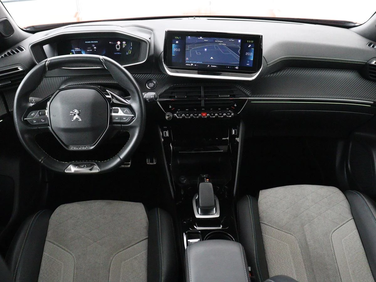 Hoofdafbeelding Peugeot e-2008