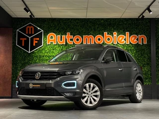 Hoofdafbeelding Volkswagen T-Roc Volkswagen T-ROC 1.5 TSI Sport R 150 PK |VIRTUAL|PANO|ACC|CAMERA|BOMVOL