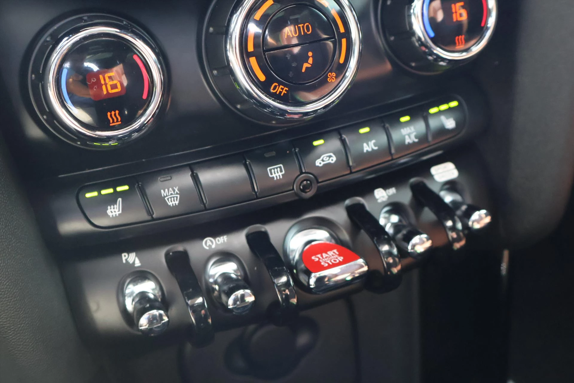 Hoofdafbeelding MINI 5-deurs