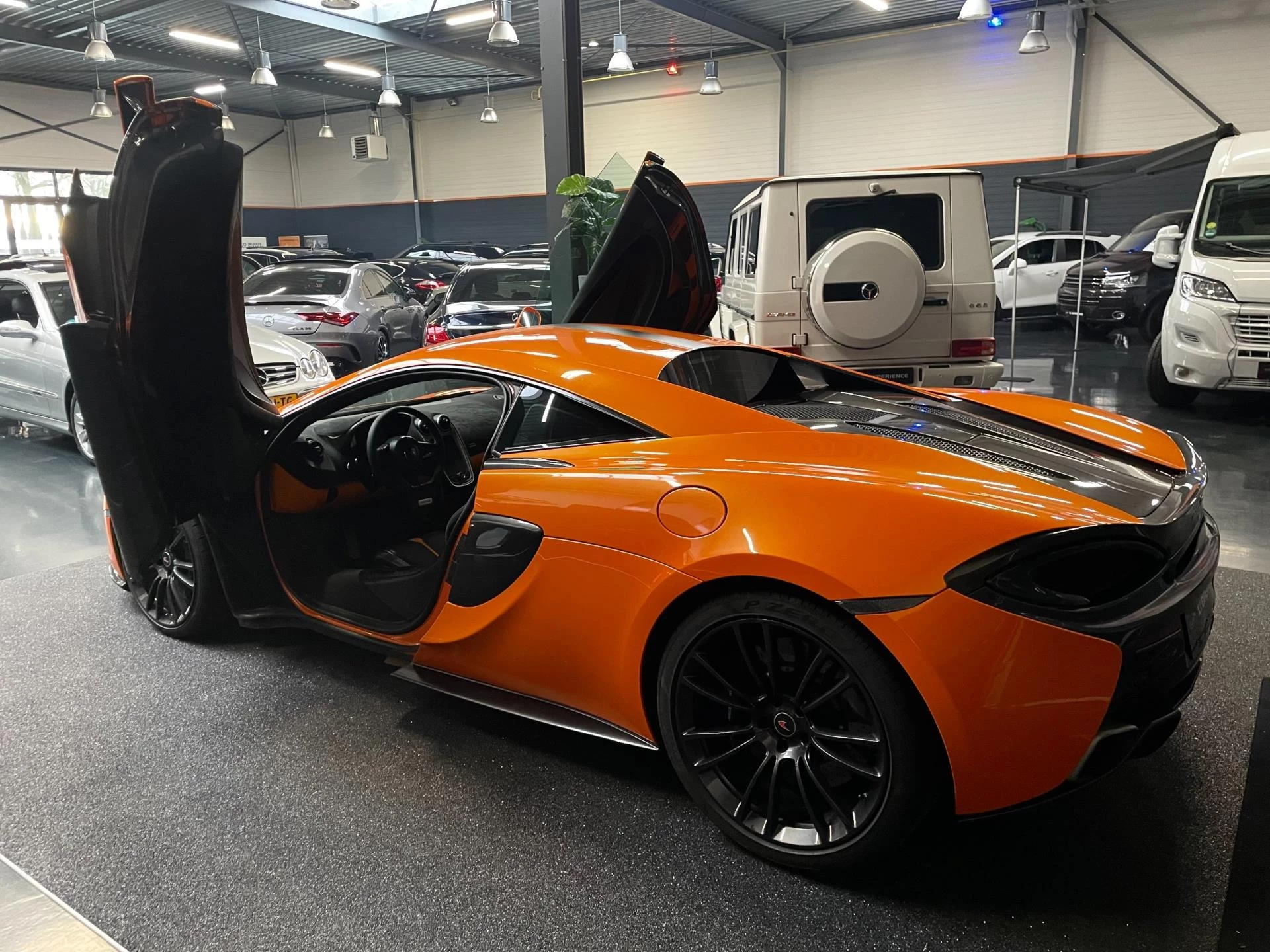 Hoofdafbeelding McLaren 570S