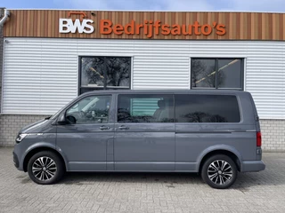 Hoofdafbeelding Volkswagen Transporter Volkswagen Transporter 2.0 TDI 150pk DSG automaat L2H1 30 DC Bulli 5 persoons / vaste prijs rijklaar € 35.950 ex btw / lease vanaf € 643 / airco / cruise / navi / camera / leer / dubbele schuifdeur / achterdeuren !