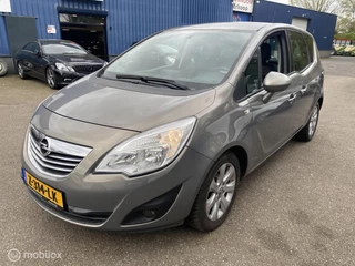 Hoofdafbeelding Opel Meriva Opel Meriva 1.4 Cosmo 93.DKM STOEL/STUUR VERW ECC NAVI PDC CRUISE LEDER