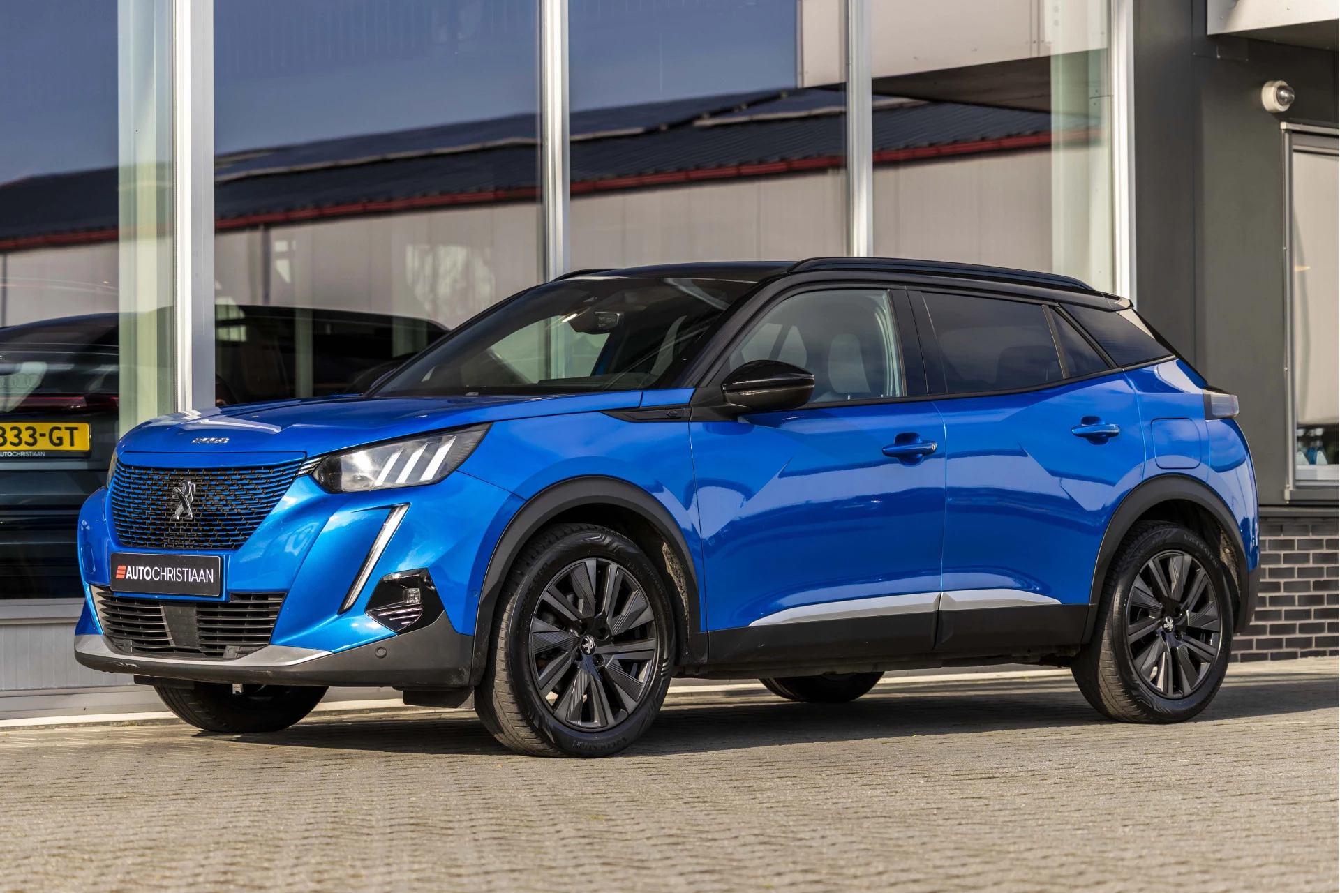 Hoofdafbeelding Peugeot e-2008