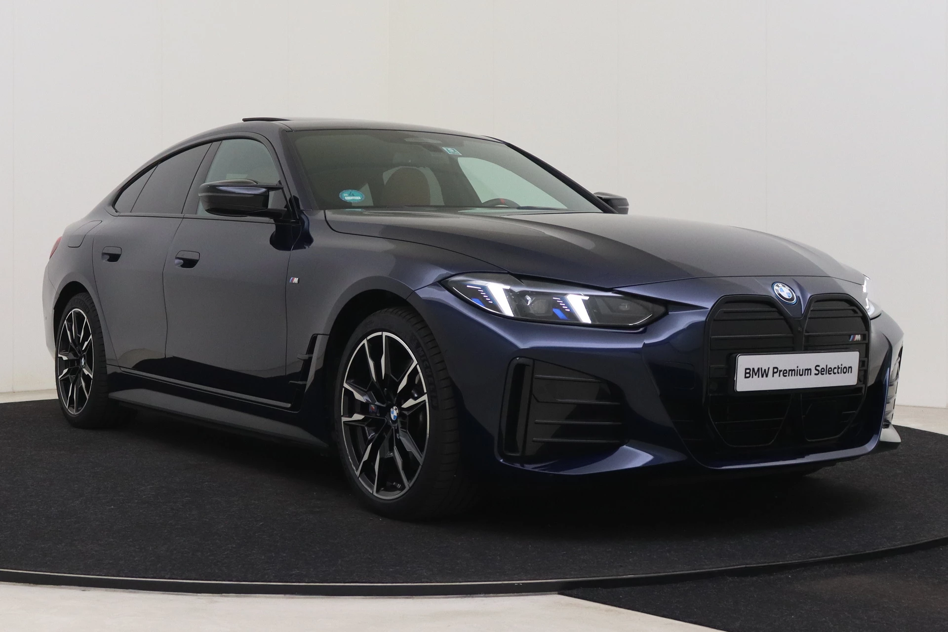 Hoofdafbeelding BMW i4