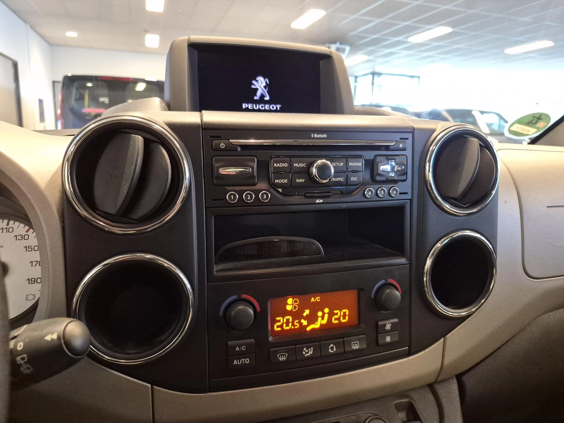 Hoofdafbeelding Peugeot Partner