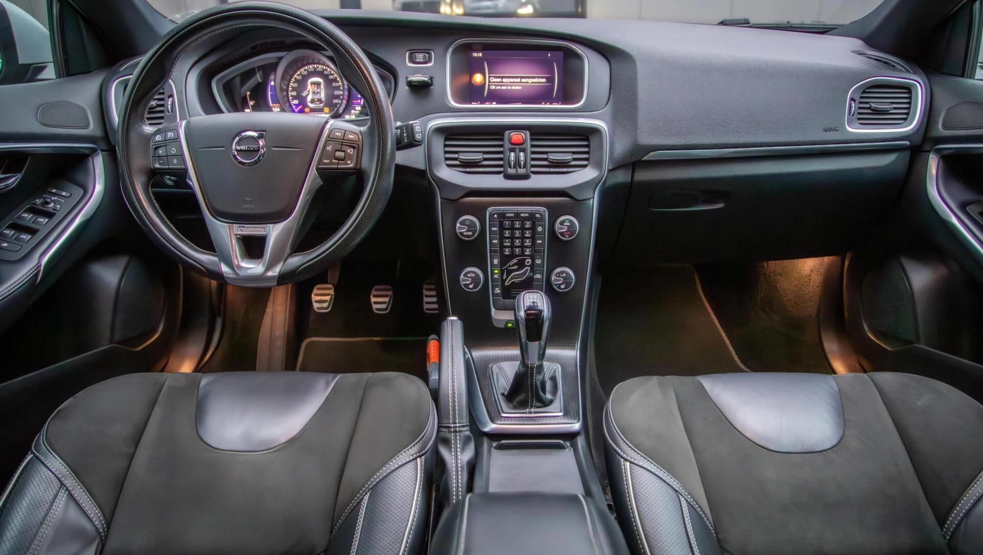 Hoofdafbeelding Volvo V40