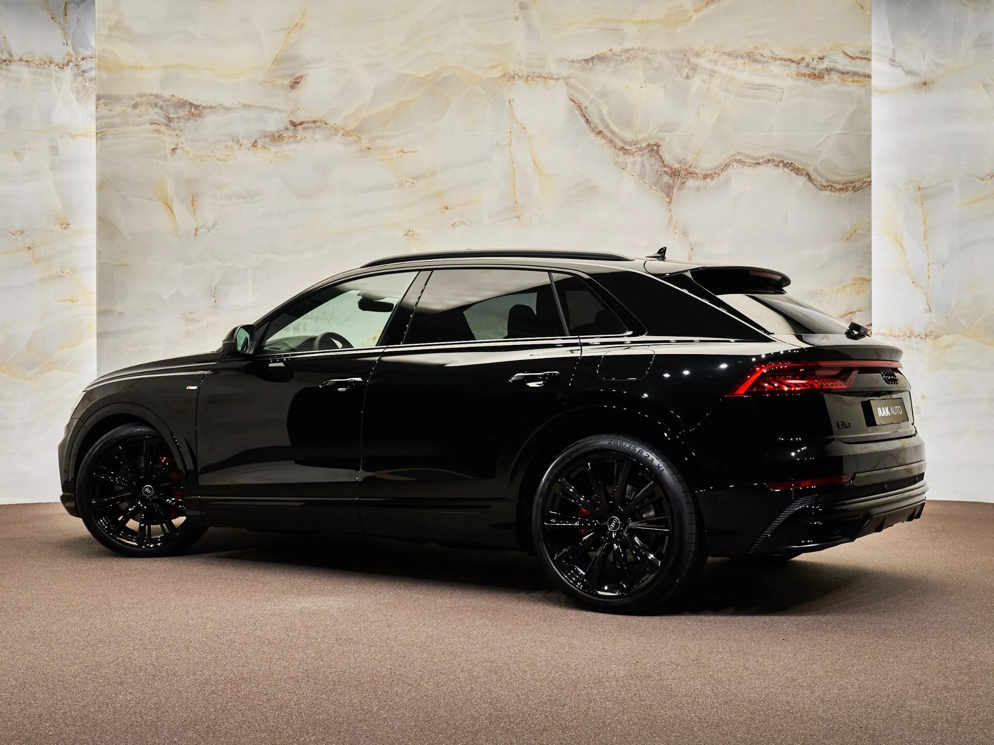 Hoofdafbeelding Audi Q8