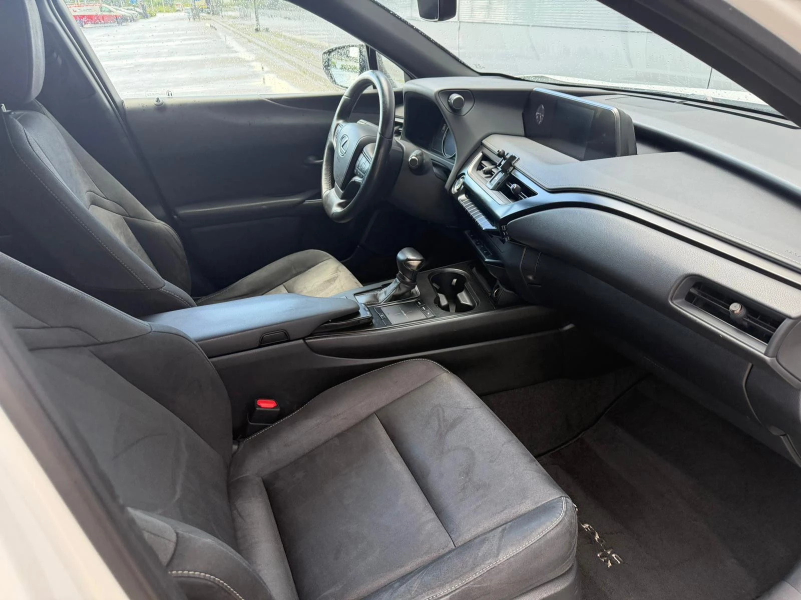 Hoofdafbeelding Lexus UX