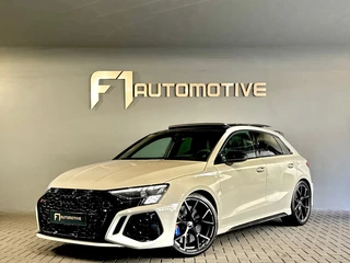 Hoofdafbeelding Audi RS3 Audi RS3 Sportback 2.5 TFSI quattro Pano|Ceramic|HuD|B&O|VOL