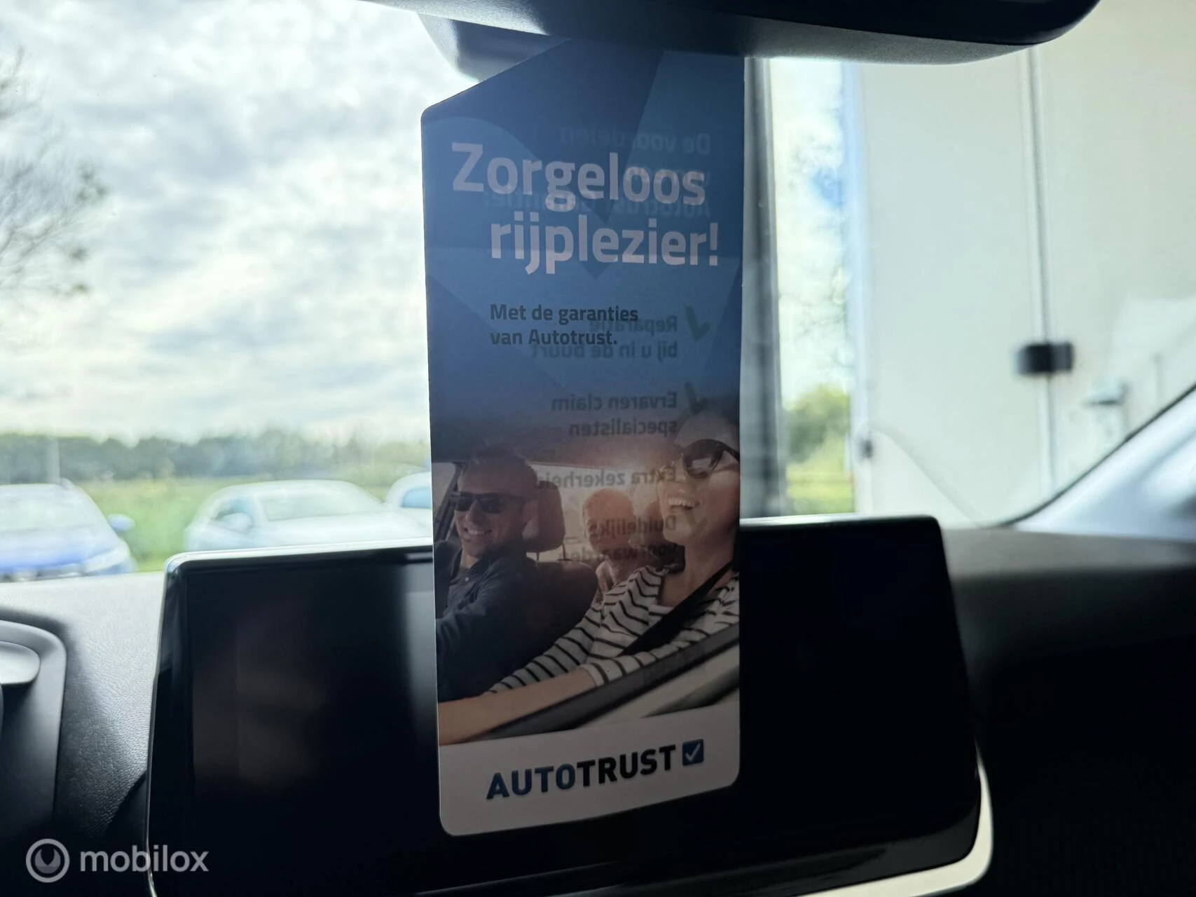 Hoofdafbeelding Peugeot e-208