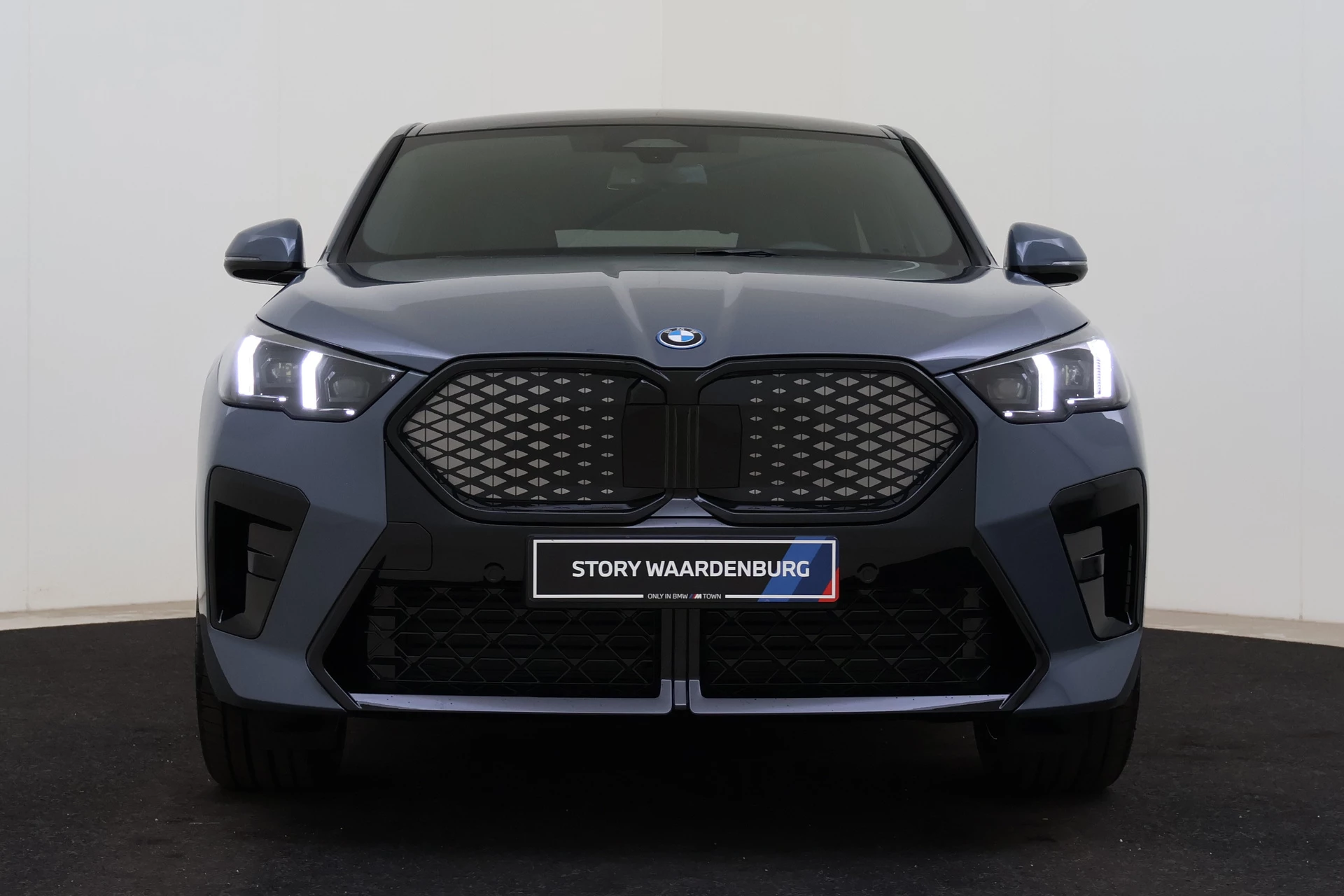 Hoofdafbeelding BMW iX2