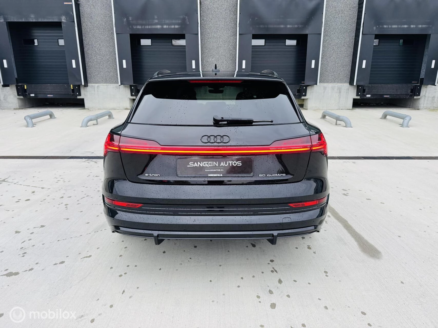 Hoofdafbeelding Audi e-tron