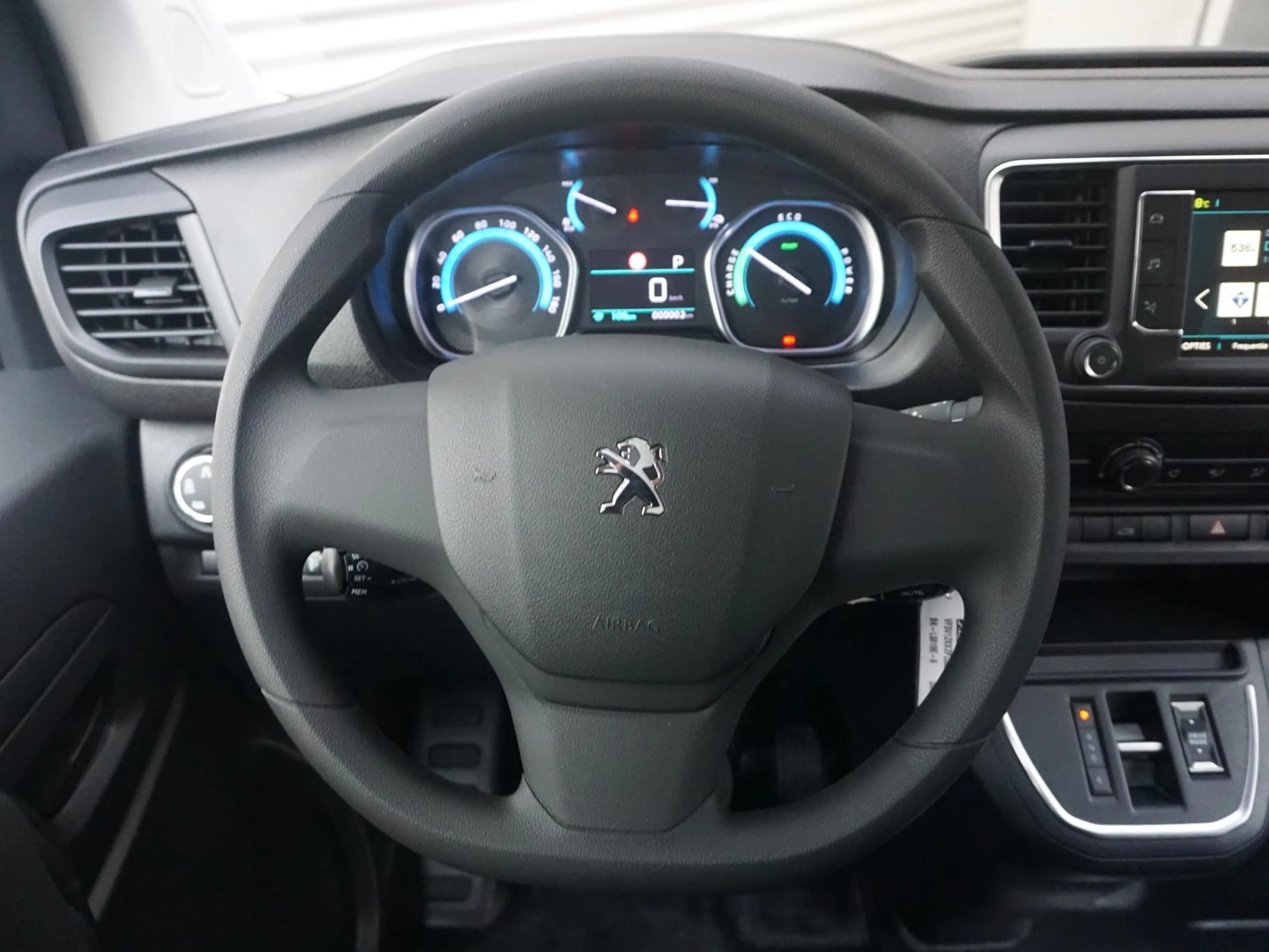 Hoofdafbeelding Peugeot e-Expert